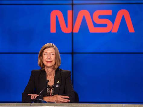 Meet Nasas First Female Head Of Human Spaceflight Who Oversaw Spacexs Astronaut Launch And