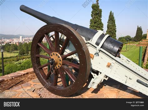 Cannon Guarding City Image And Photo Free Trial Bigstock