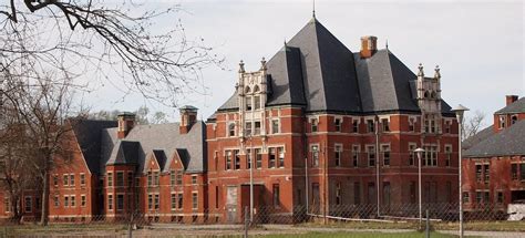 Large Abandoned Hospitals In New England Sometimes Interesting