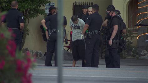 Robbery Suspect At Sherman Oaks Motel In Custody After Police Activity