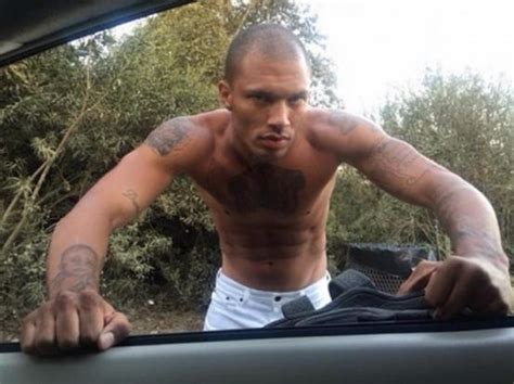 Remember Hot Convict Jeremy Meeks Heres What Hes Been Up To After Getting Released From Jail