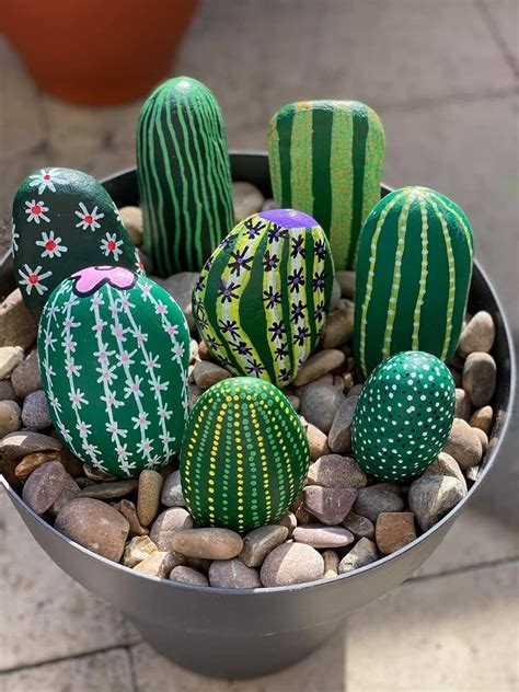 Cactus Painted Stones Loisirs Créatifs De Décoration Bricolage Et