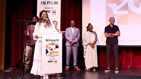 Barack And Michelle Obama Make Surprise Appearance At Mvaaff Variety