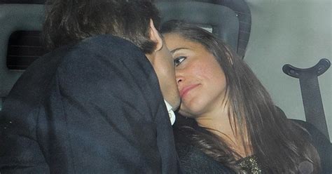 Pippa Middleton S Taxi Smooch With Banker Boyfriend Daily Star