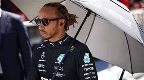 Het Spijt Me Dat Ik Niet Kon Winnen Voor Jullie Verontschuldigt Lewis Hamilton Zich Tegenover