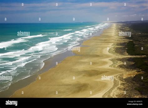 Ninety Mile Beach Aerial Hi Res Stock Photography And Images Alamy