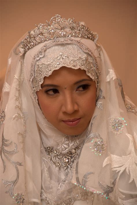 WELCOME TO WARNAKUBRUNEI PHOTOGRAPHY: Foto Hari Perkahwinan Di Antara ...