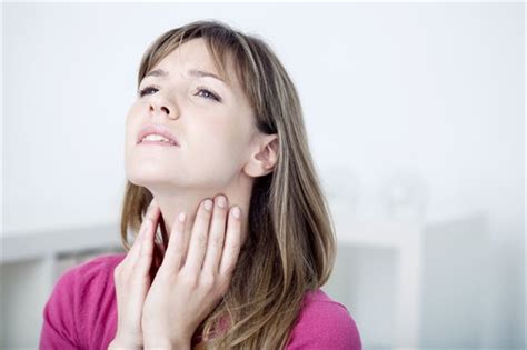 Red Spots On The Throat 8 Causes And Treatments New Health Advisor