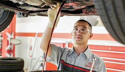 When Should You Change the Oil in Your Toyota RAV4? - Sansone Toyota Blog