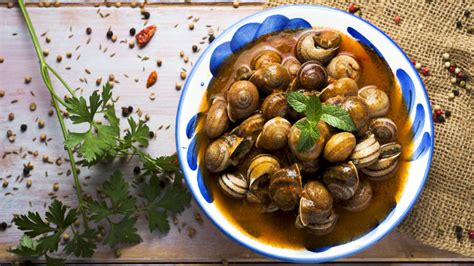 Justo cuando comienza la temporada de caracoles doy con el fotógrafo ucraniano vyacheslav mishchenko y su serie de macro. Alimentos: Consejos para cocinar bien los caracoles