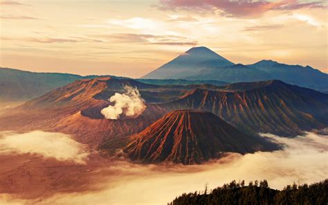Wallpaper Indonesia Java Volcanic Caldera Tengger