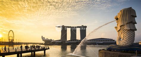 Singapore Landmark Merlion With Sunrise Panorama Royalty Free Stock