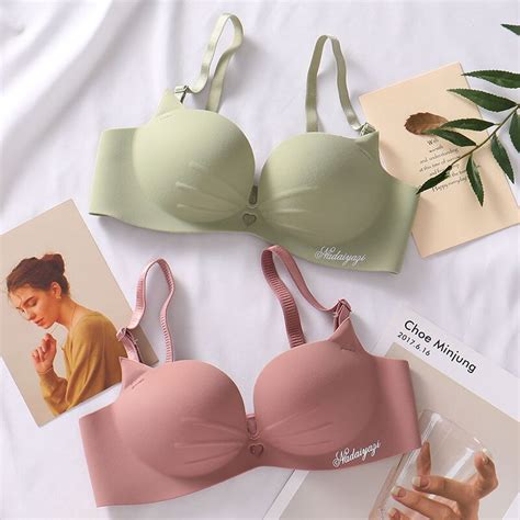 Deruilady Backless Comfortable Push Up Bra Wireless Seamless Without