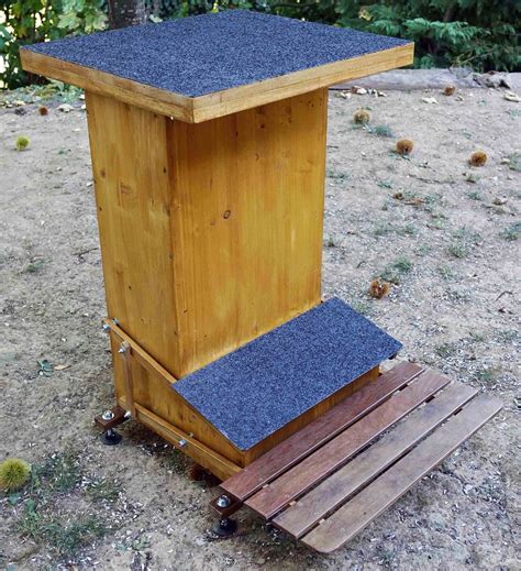 Dimensions de l´abreuvoir automatique poule : Mangeoire automatique pour poules | Mangeoire poule ...