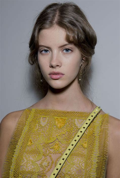 Barbora podzimkova (model) was born on the 8th of september, 1999. Pin on Face