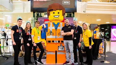 Lego master builder academy is a series of kits that are released to help lego fans learn new techniques that master builders use. Your Dream Construction Job: Legoland Edition | I Build ...