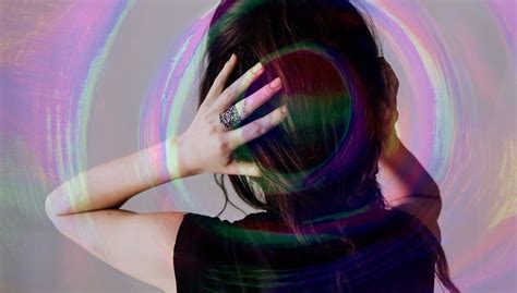 The Types Of Auras You May Experience During A Migraine