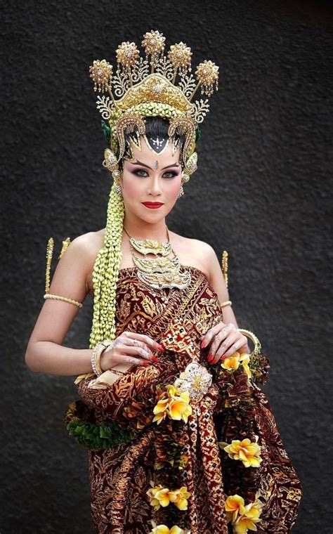 Pin Oleh Erniisa Di Myfav Indonesian Traditional Bride Pengantin