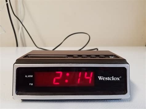 Working Vintage Westclox Digital Alarm Clock Faux Wood Grain Model