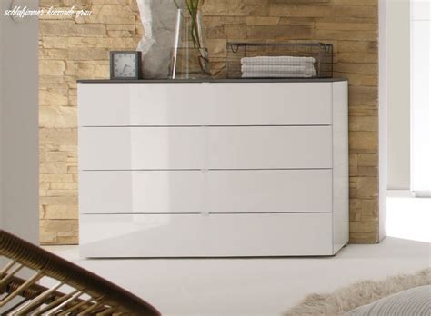 Weitere ideen zu schlafzimmer kommode, schlafzimmer, zimmer. minimalistisches Regal Design 2020 in 2020 | Schlafzimmer ...