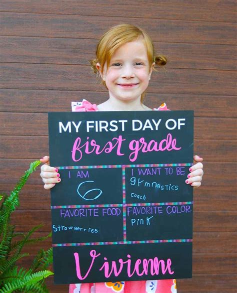 Diy Homemade Back To School Sign And Free Printable Signs