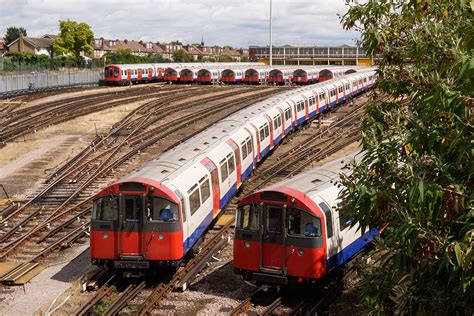 London Tube Strike 2016 Piccadilly Line Tfl Tube Strike Tonight And