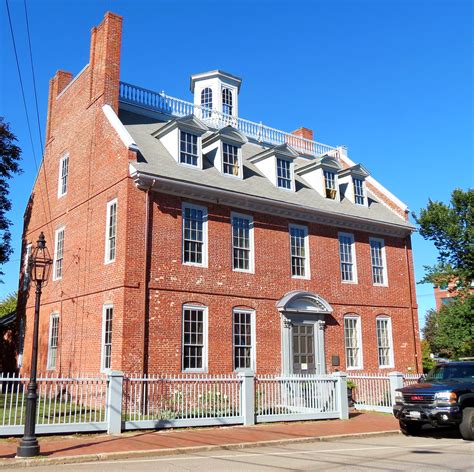 Spectacular Early Georgian Colonial House - Your Historic House