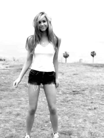 Alexis Ren Women Gif Find Share On Giphy
