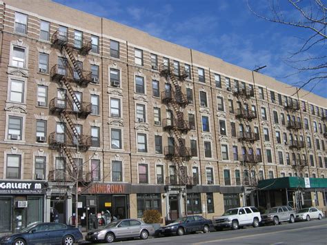 File:Harlem 135 street buildings.jpg - Wikimedia Commons
