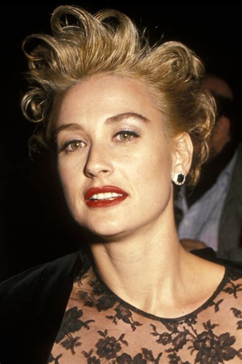 For orders containing multiple photos. 13 Best '90s Hairstyles - Most Popular '90s Hair Looks to Try