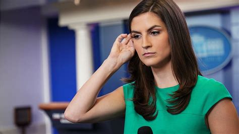 Cnn S Kaitlan Collins Spars With Trump After Video Shows Her Removing Mask In Wh Briefing Room
