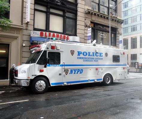 Nypd Mobile Command Vehicle Police Truck Nypd Ford Police