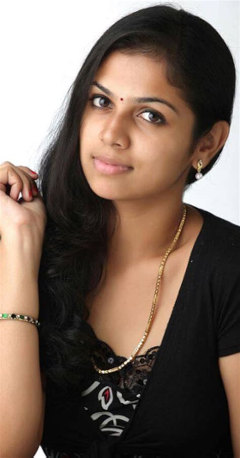 Meenakshi Malayalam Actress Age Pin On Kavya Madhavan Kerala Film Eleştirmenleri Derneği