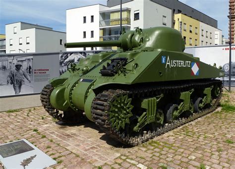 Sherman M4 Us Amerikanischer Panzer Aus Dem Iiweltkrieg Steht In