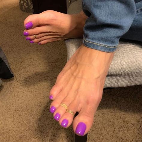 Feet Contest On Instagram These Slender Feet With Long Toes And Nails