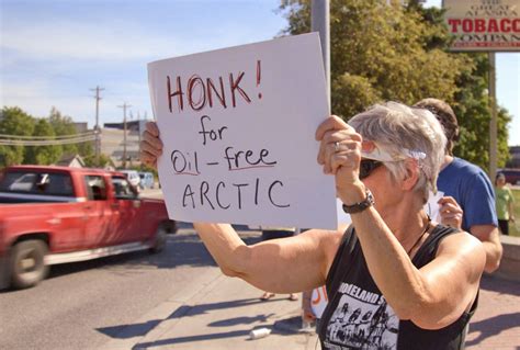 Anchorage Protesters Demonstrate Against Shells Arctic Drilling Plans