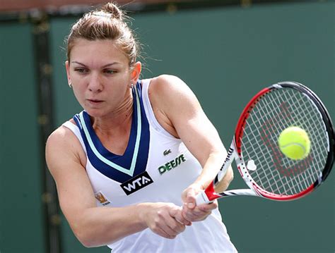 Simona Halep makes history with rise to No. 5 in WTA ...