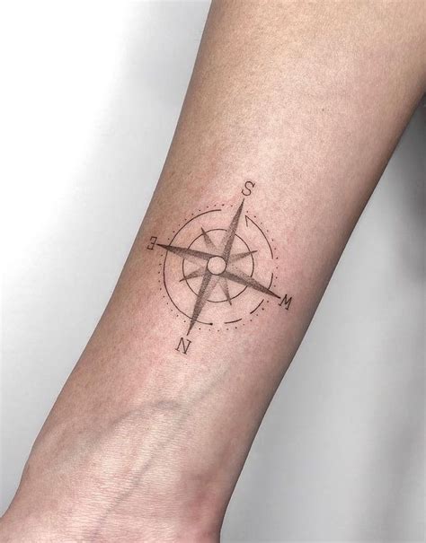 20 Unique Compass Rose Tattoo Ideas