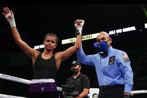 Ramla Ali La Primera Mujer Boxeadora Que Peleará En Arabia Saudita