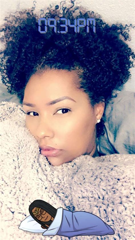 These protective hairstyles will protect your hair while you sleep. Protective pineapple for bed | Natural hair styles, Hair ...