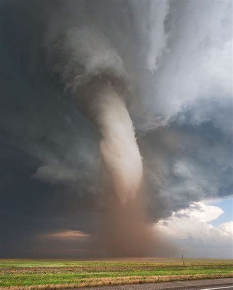 Discover Earth On Instagram Tornado In Campo Colorado By ©brandon