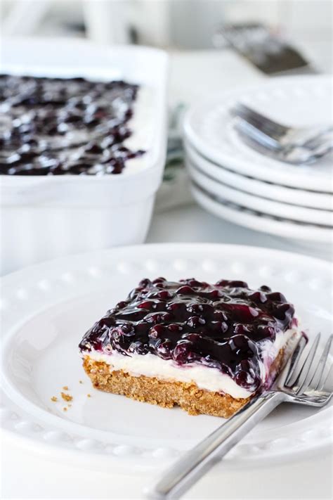 Easy dessert recipes to make home, whether you need a midweek sweet fix or an easy but impressive dinner party dessert that you will leave you free to enjoy yourself. Easy No Bake Blueberry Cheesecake Dessert | Blueberry ...
