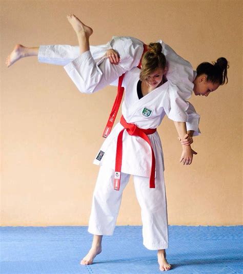 pin by tough girls on girls and martial arts martial arts girl female martial artists best