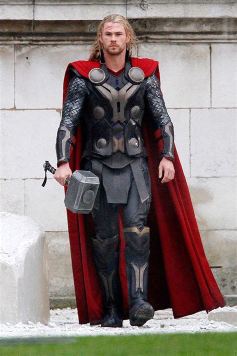 Thor 2 The Dark World Movie Preview ~ Muvipedia