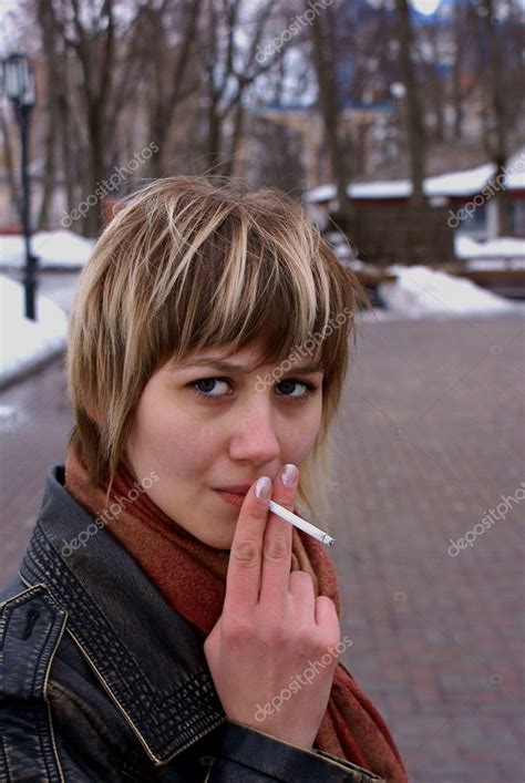 Smoking Girl — Stock Photo © Alex150770 3182463