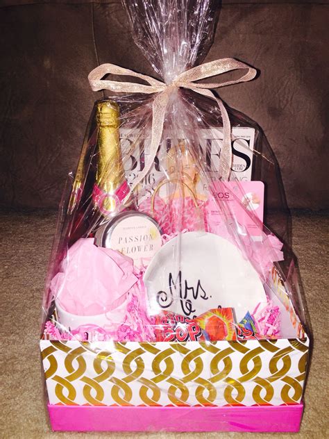 Perhaps you have no idea where to start or you don't want to. Engagement gift basket I made for my newly engaged best ...