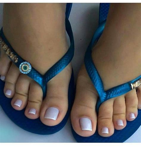 Meupezinho Feet In 2019 Womens Feet Sexy Toes Nice Toes