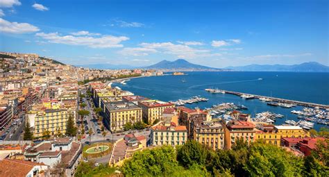 Dónde Alojarse En Nápoles Las 9 Mejores Zonas El Viajista