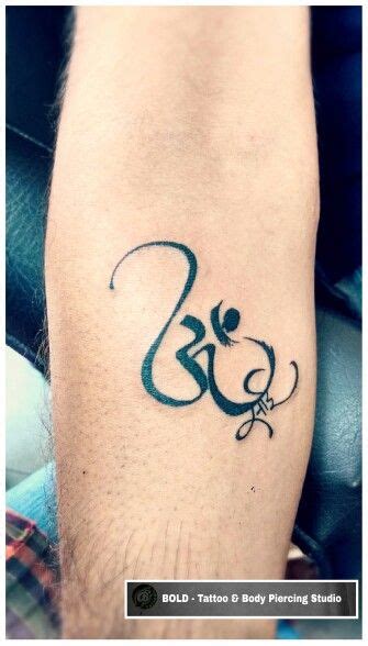 Om Tattoo Design Hindu Holly Sign Om Tattoo Design Tattoo Designs