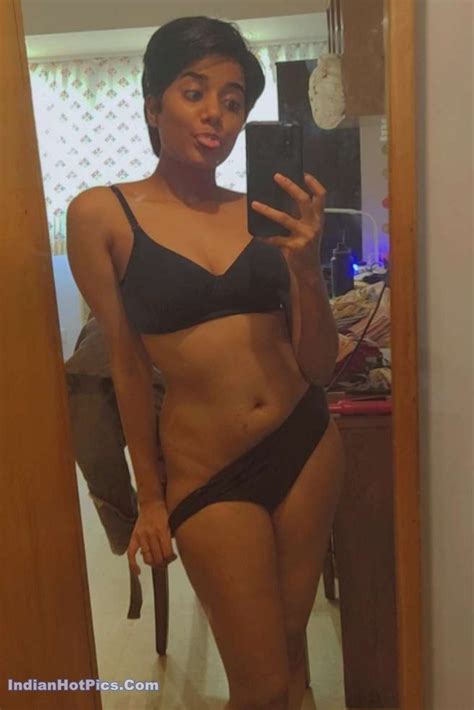 Tarki Lady Constable Ki Nude Selfies Leaked Scandal